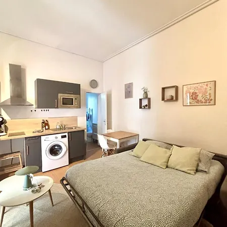 Charment Dans Le Centre De * Dieppe